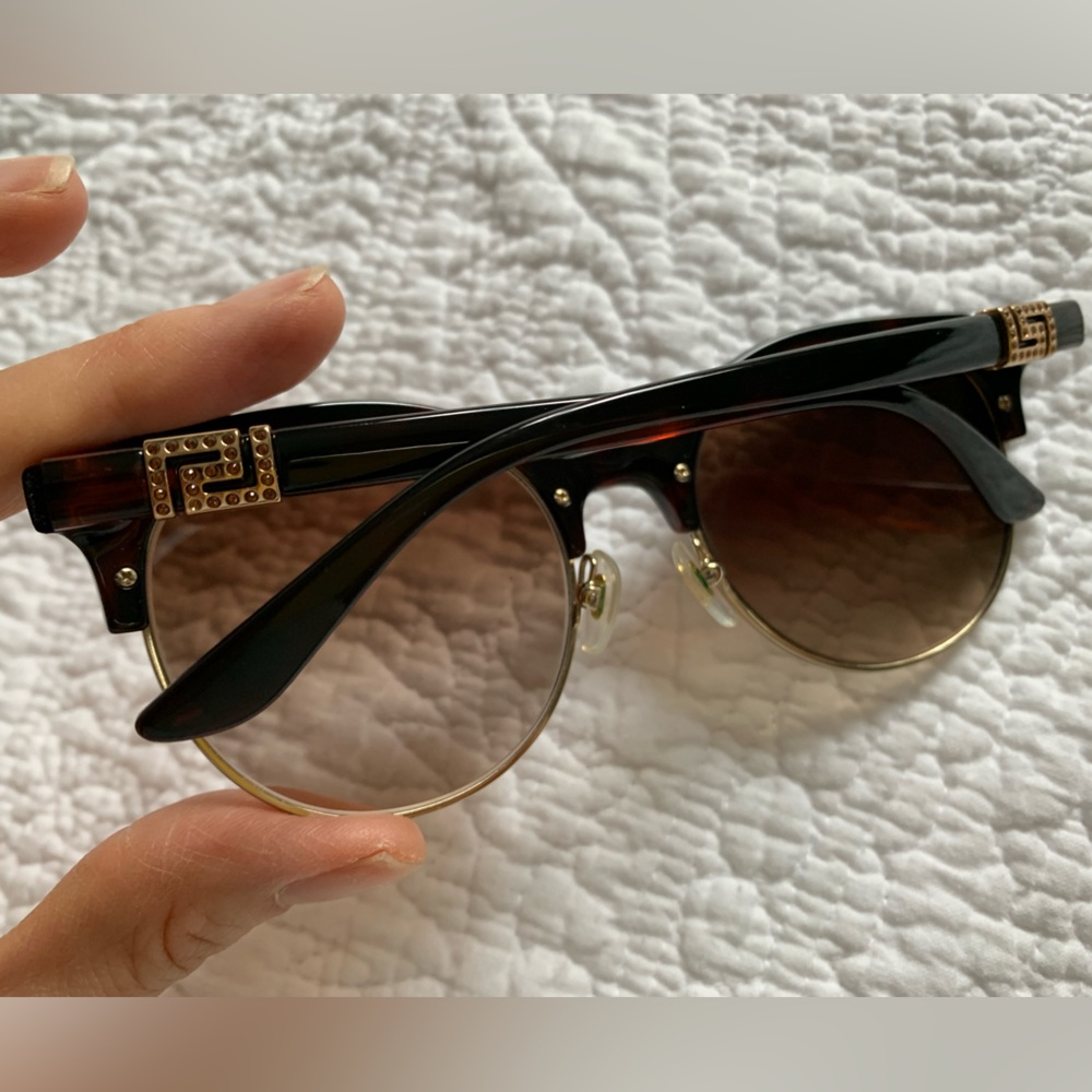 Versace Sunglasses in Tortoiseshell and Gold - Picture 5 of 5